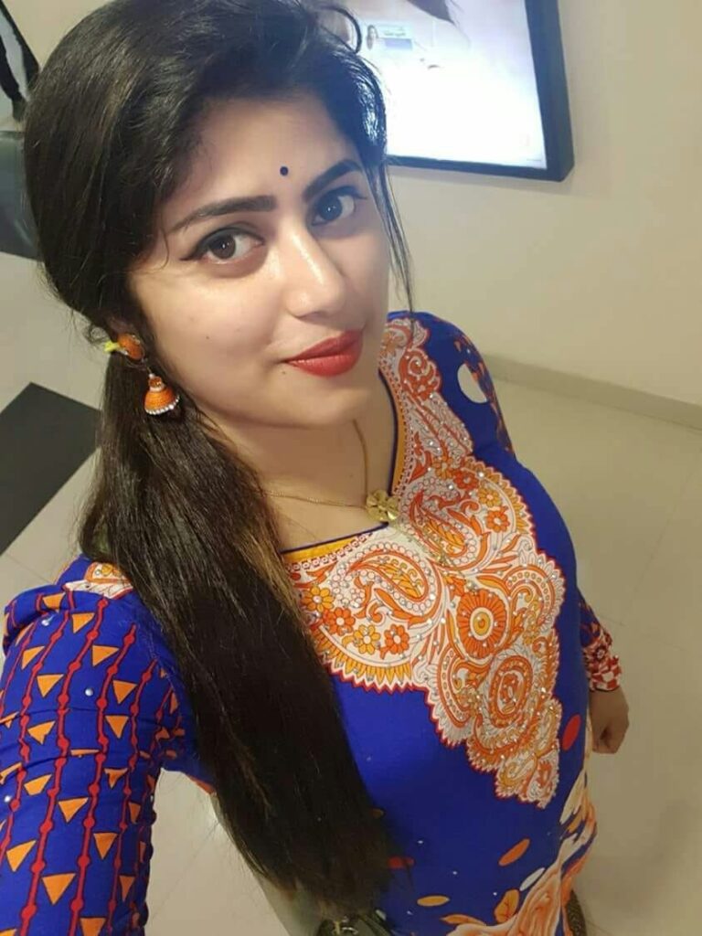 Call Girls in Subhash Nagar